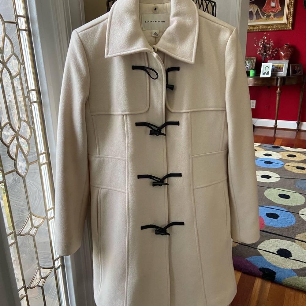 Beautiful banana republic cream duffer